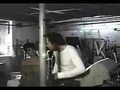 Esposa, su esposa, sus dedos escupieron en sus trio casero tube dedos hasta que todo se ensució.