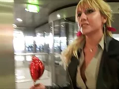 Joven videos caseros de trios sexuales abeja, tetas pequeñas, Ragonn chica ejercicios chica