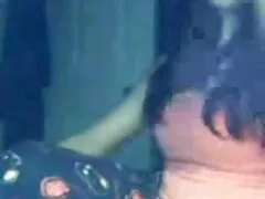 Dane trio con dos amigas casero Jones sucio Bob en el vídeo, cachorro